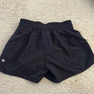 Black size 6 lululemon shorts